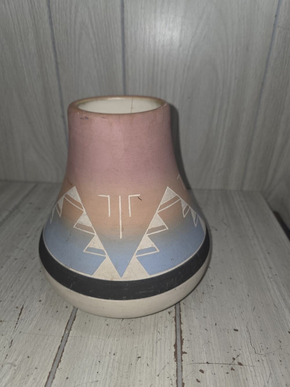 Vtg 80s Sioux Native American Etched Pottery Vase Pot Signed Sun Rose 7" READ